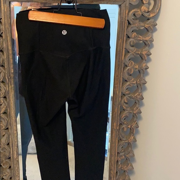 Lululemon black leggings - Picture 2 of 4